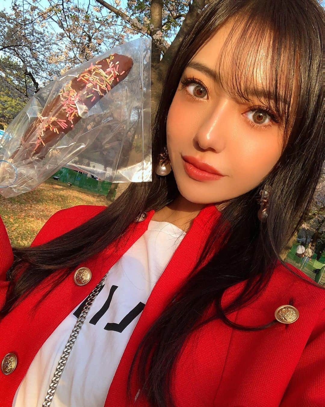 のインスタグラム：「🌞🌞🌞  お花見っぽいことしてきた  #人混み嫌い」