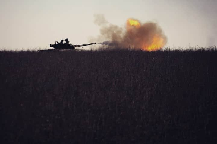 AFP通信さんのインスタグラム写真 - (AFP通信Instagram)「#AFPrepost 📷 @stepanovanatolii - Ukraine. War. January 2023 -⁣ ⁣ #Ukraine #war #invasion #warinukraine #russianagression #ukrainian #photojournalism #photooftheday #AFP #afpphoto⁣ #Bakhmut #soldiers #documentaryphotography #helicopter #helicopterattack #m777 #Artillery #L119 #frontline #frontline #hospital #tank #tankers #infantry #battlefield」4月4日 18時14分 - afpphoto