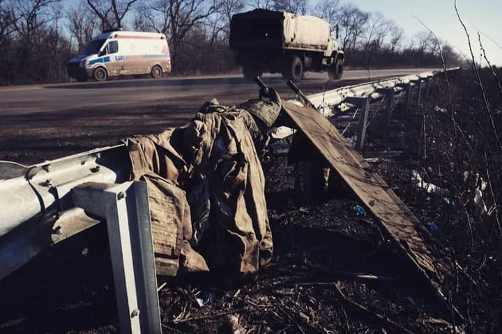 AFP通信さんのインスタグラム写真 - (AFP通信Instagram)「#AFPrepost 📷 @stepanovanatolii - Ukraine. War. January 2023 -⁣ ⁣ #Ukraine #war #invasion #warinukraine #russianagression #ukrainian #photojournalism #photooftheday #AFP #afpphoto⁣ #Bakhmut #soldiers #documentaryphotography #helicopter #helicopterattack #m777 #Artillery #L119 #frontline #frontline #hospital #tank #tankers #infantry #battlefield」4月4日 18時14分 - afpphoto