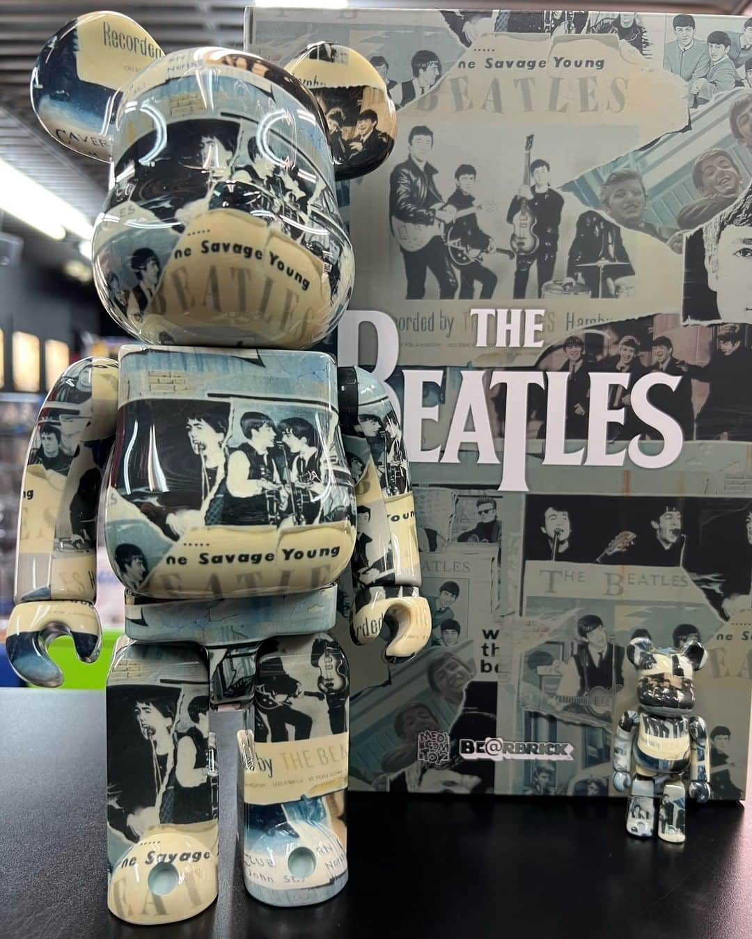 MEDICOM TOYさんのインスタグラム写真 - (MEDICOM TOYInstagram)「🎸🥁🎹♪♪  © 2023 Apple Corps Ltd. A Beatles™ Product  #medicomtoy #メディコムトイ #bearbrick #ベアブリック #ビートルズ」4月4日 10時30分 - medicom_toy