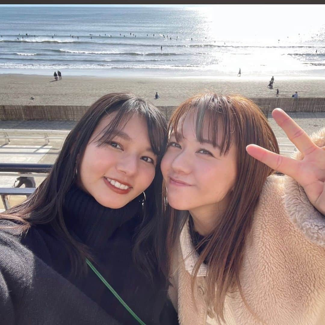 にわみきほさんのインスタグラム写真 - (にわみきほInstagram)「連日お天気さいこう☀️気持ちいい〜🤍 海沿いウォーキングもたのしい🚶‍♀️ （波もあってサーフィンもできるよぅ🏄‍♂️）  もう長時間の移動ができないので 都内から愛する人たちが 湘南に会いに来てくれる幸せ💗 ありがたいし、パワーいただいてます💪  #🫶」4月4日 11時26分 - mikiho_niwa