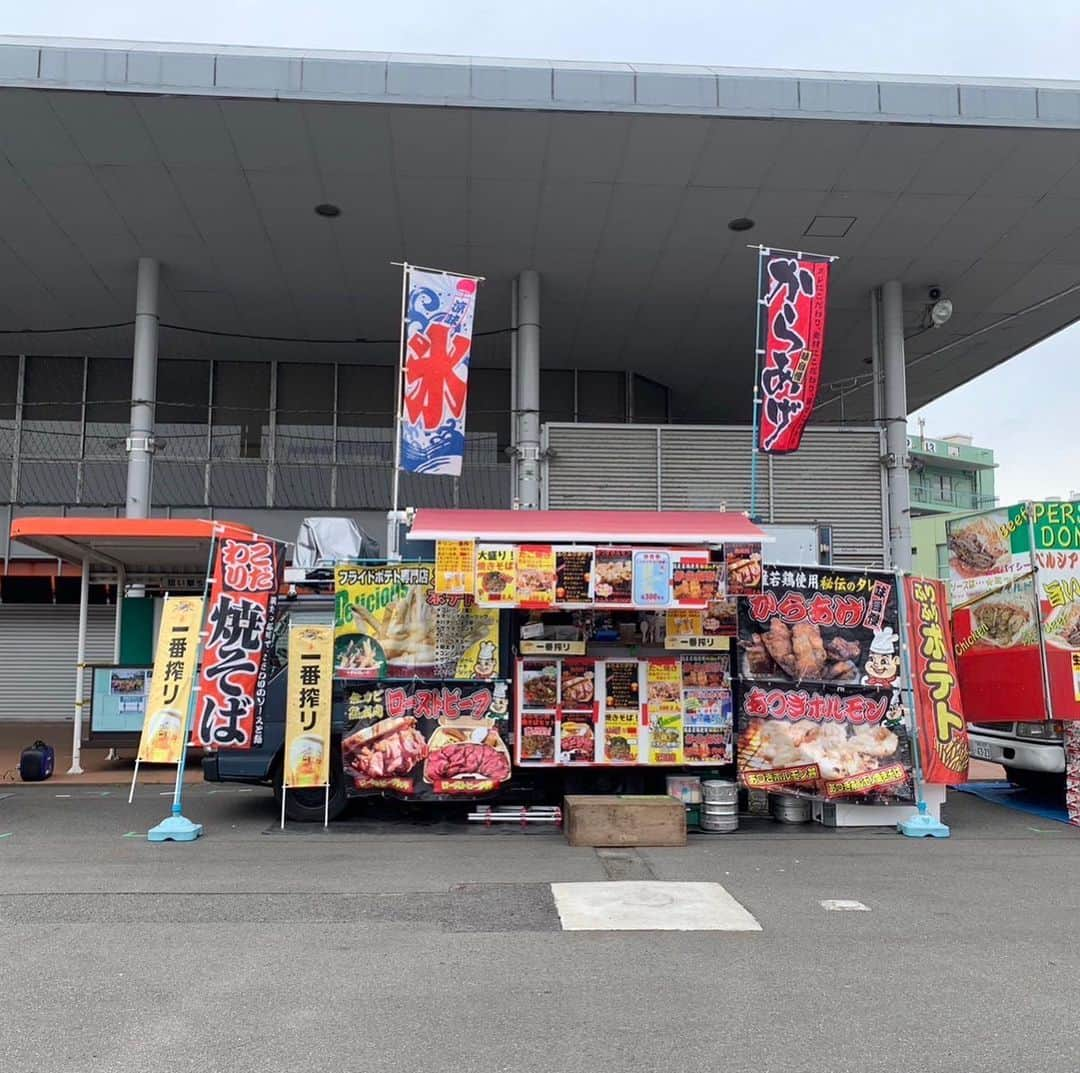 永里源気さんのインスタグラム写真 - (永里源気Instagram)「ゴールデンウィーク5月3日（水祝）10時～12時  放課後等デイサービス　アスレチッククラブハートフル主催でインクルーシブイベントを開催致します✨✨  様々な体験ブースの他に、駄菓子屋さんやキッチンカーも来ます😊  大人も子供も楽しめる内容となっておりますのでぜひお友達を誘ってきていただけたらと思います👍😁  体験ブース一覧 ⚽️ブラインドサッカー体験⚽️ 目が見えない世界はどんな感じ？！ ブラインドサッカーで体験してみよう！  🪢スラックライン体験🪢 バランスの猛者求む！親子で楽しめること間違いない！  🐶犬と触れ合い、お散歩体験🐶 可愛いわんちゃんと触れ合い、命のあたたかみを感じよう！🐕  ⚽️サッカー体験⚽️ サッカー選手でもある当事業所の指導員によるサッカー遊び！楽しいゲームをしてくれるみたい！😁  ⚾️ボール遊び運動教室🏉 厚木市出身のプロサッカー選手がボールを使って楽しい遊びをしてくれるよ！巨大ボールを使うみたい✨  🖌己書 たもん道場🖌 味のある字を書いてみませんか？ 筆ペンアート✨  🍬駄菓子屋オリーブ🍭 厚木中央公園近くにある人気駄菓子屋さんオリーブさんに来ていただけることになりました！ 子どもはもちろんのこと大人も懐かしく感じるかもです✨  日時　5月3日（水祝）10時～12時 場所 中三田スポーツ広場奥 （投稿のMAPの写真をご確認ください） 料金 入場無料 申込 不要  #厚木グルメ #厚木 #厚木市  #ゴールデンウィーク #ゴールデンウィークイベント #スポーツフェスタ #インクルーシブイベント #ブラインドサッカー #スラックライン #放課後等デイサービス」4月4日 12時33分 - nagasato_genki