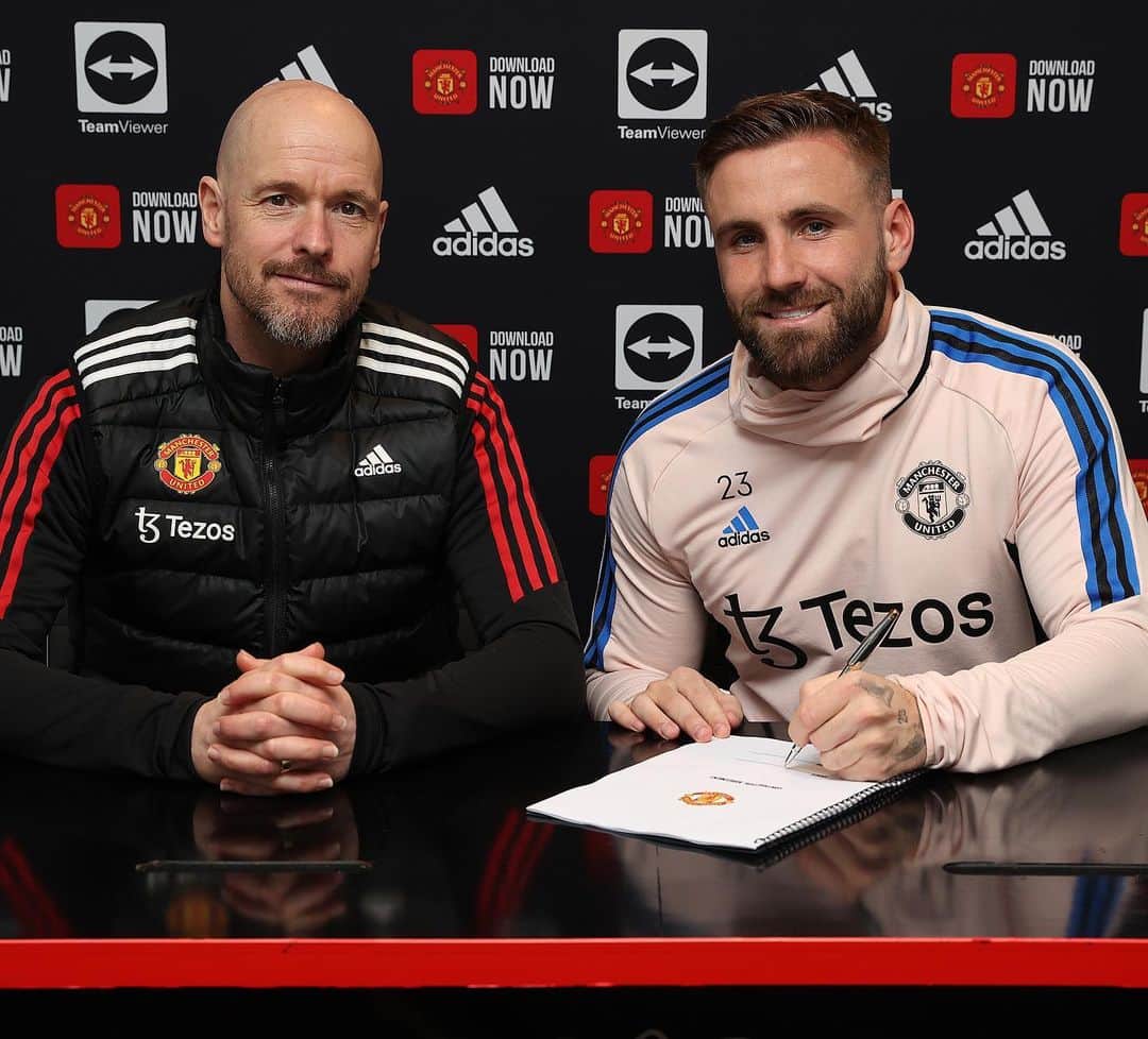 ルーク・ショーのインスタグラム：「So grateful to be extending my stay at @manchesterunited! I’ve been here for nine years and it’s my home. I want to achieve a lot more and I want it to be with this team ❤️」