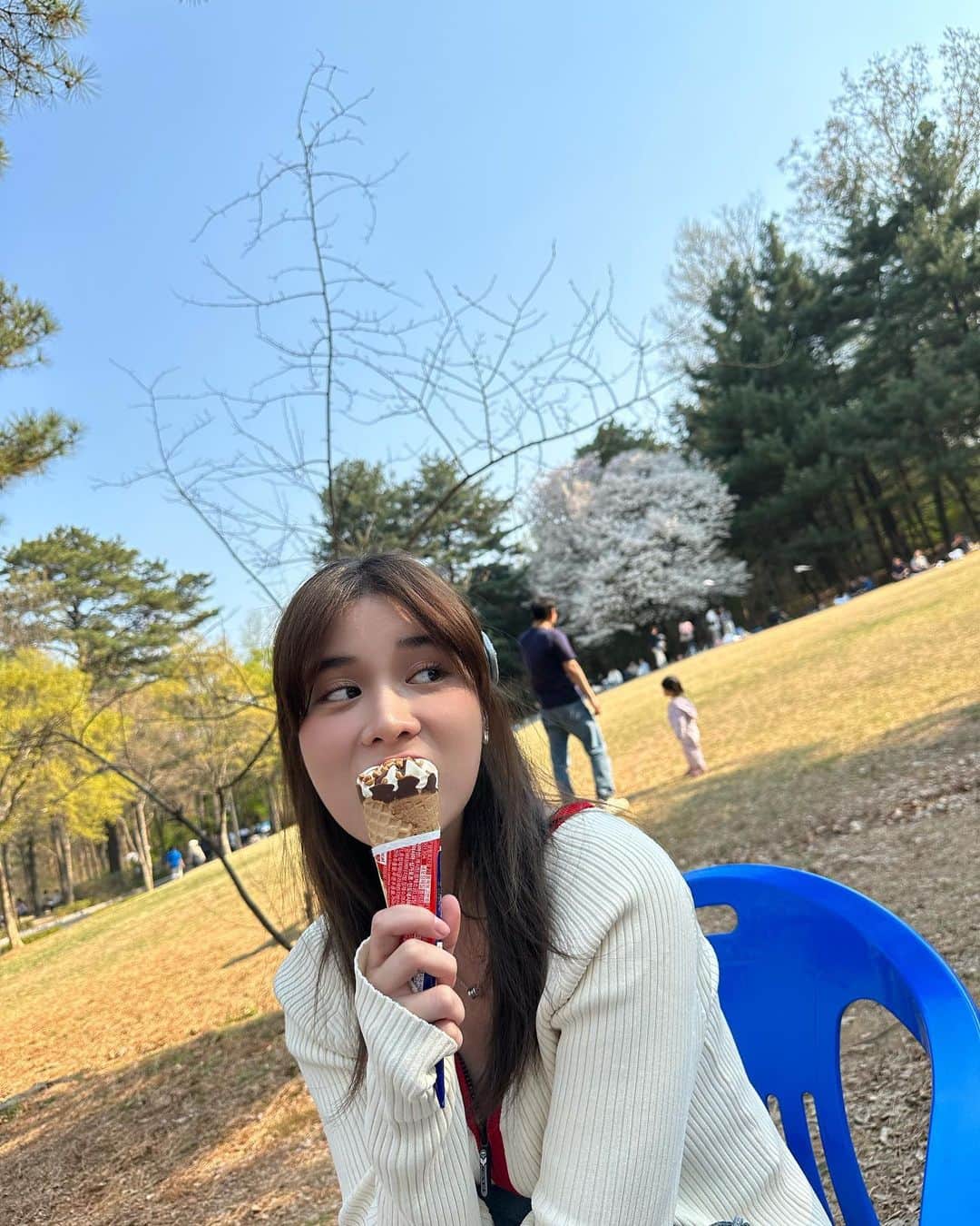Supassaraさんのインスタグラム写真 - (SupassaraInstagram)「Don’t let anyone tell you that you’re not in shape. By the end of the day “round” is still a shape!🍦😋」4月4日 13時20分 - supassra_sp