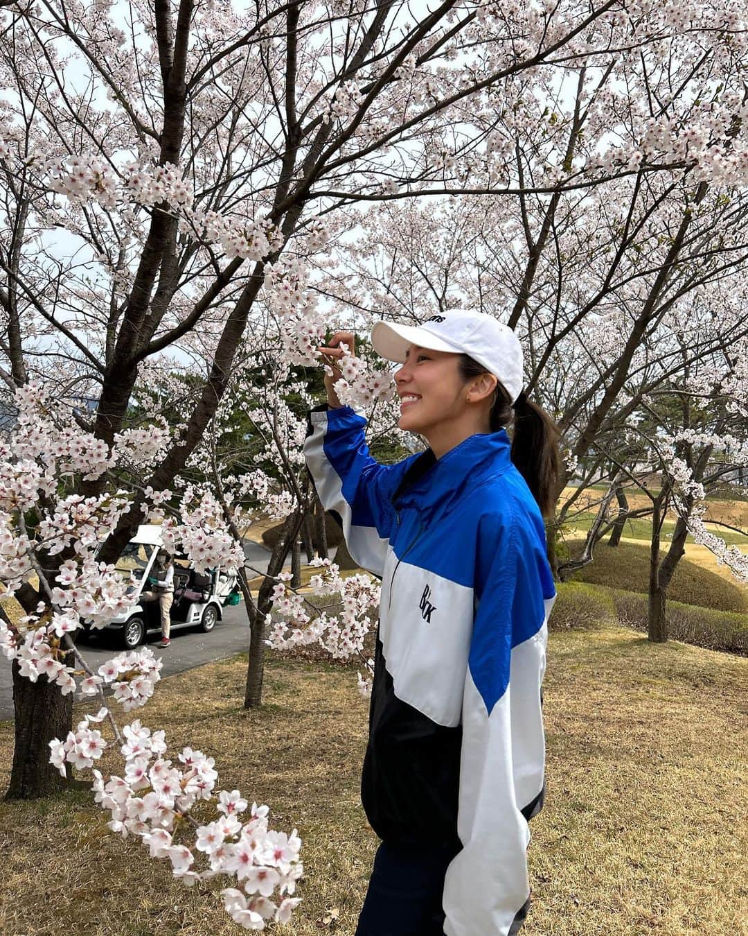 ソン・ダムビのインスタグラム：「오늘도 알찬 하루👏👏 행복했지요❤️❤️ 연습 많이 하자 담비야⛳️⛳️」