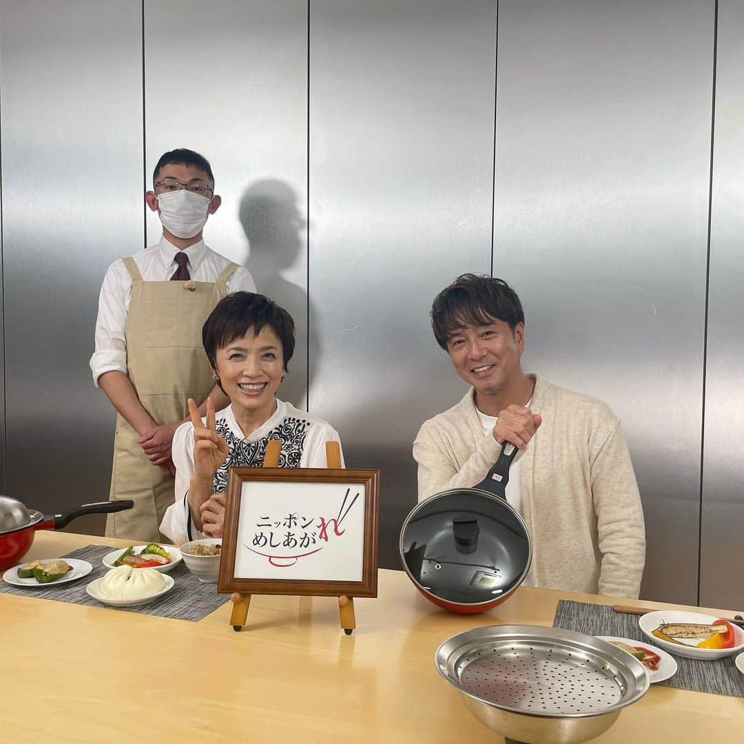 風間トオルのインスタグラム：「⠀  4月7日(金) 午後1時54分～2時52分 テレビ朝日「 #ニッポンめしあがれ 」ゲスト出演！ 「午後もじゅん散歩」内で放送※一部地域を除く  とても便利な万能フライパン使ってあす〜！  #風間トオル #榊原郁恵 さん」