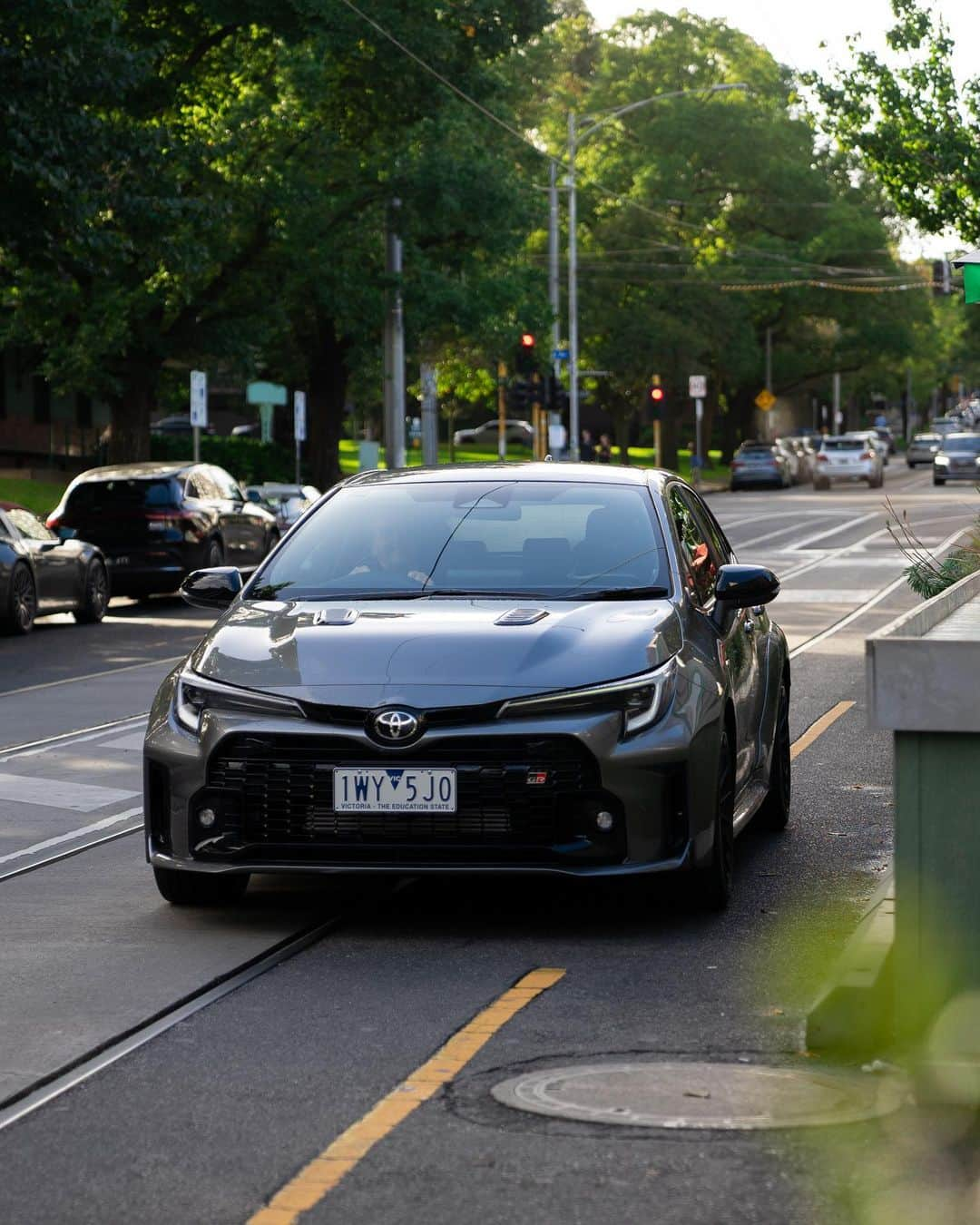 Toyota Australiaさんのインスタグラム写真 - (Toyota AustraliaInstagram)「En Route to the Formula 1 Australia Grand Prix in celebration of Toyota GAZOO Racing 🏁🏁🏁   The whole crew was fired up and keen to see what the day had in store 🔥  #TOYOTAGAZOORacing #tgr」4月4日 15時34分 - toyota_aus