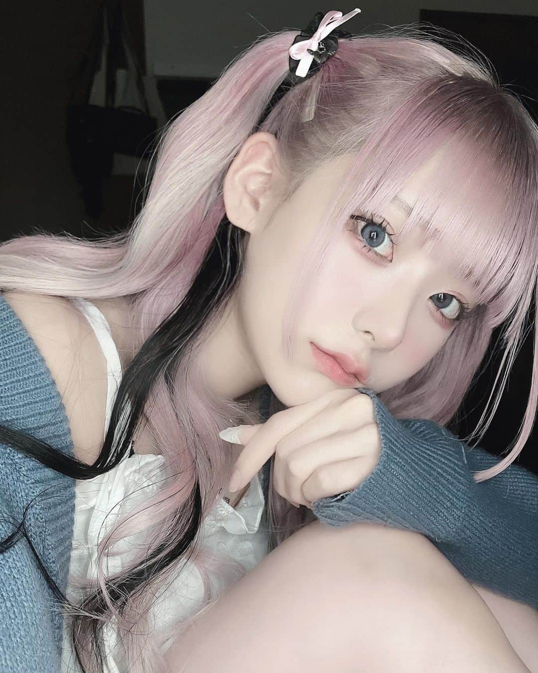 凸守すずのインスタグラム：「投稿する写真が無さすぎ問題」
