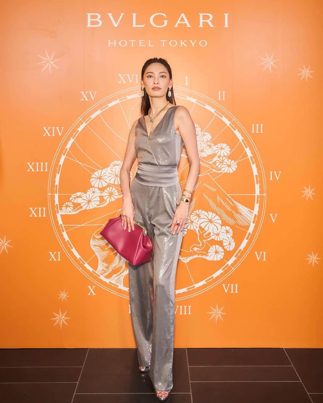 大政絢のインスタグラム：「本日オープンとなる BVLGARI HOTEL TOKYO のオープニングパーティに✨  美しいセルペンティを身につけ華やかなpartyに心躍る日になりました。 ホテルも洗練された空間でいつかプライベートでも行ってみたいと思います☺️  @bulgari @bulgarihotels #Bulgari #BulgariHotels #BulgariHotelTokyo」