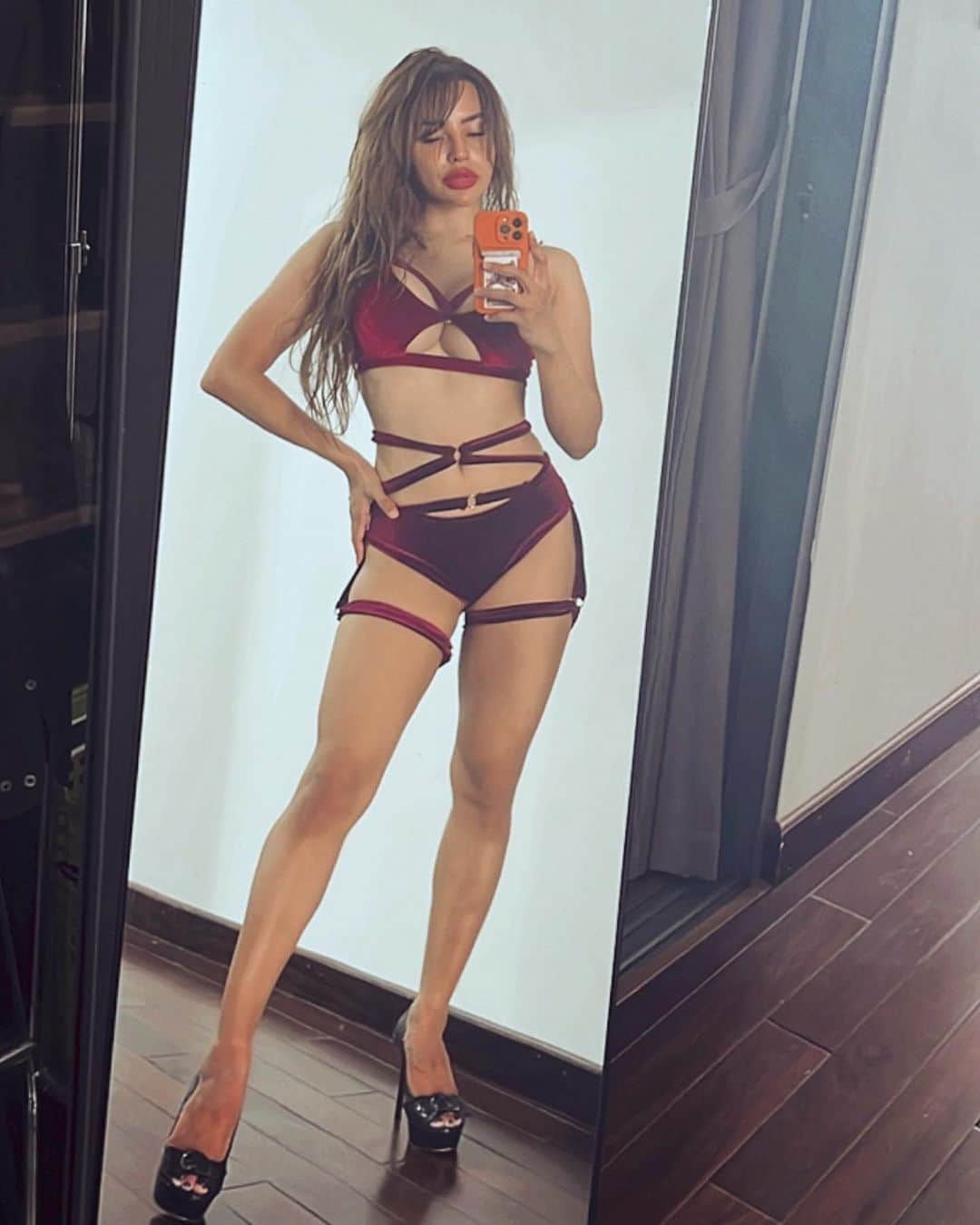 April Imanさんのインスタグラム写真 - (April ImanInstagram)「Feeling 🔥 in my new custom made pole dancing outfit by @coquette_lingerie.polewear ❤️‍🔥❤️‍🔥❤️‍🔥 Red is my favorite color and nothing better to get me in the mood in pole class than a red hot outfit!❤️😍 . . #poledance #poledancing #polefitness #polelove #hanoipolemania #redoutfit #poledanceoutfit #poledancewear #poledancelife #poletrick #custommade #custommadeclothing #fashionmodel #fashionblogger #fashionaddict #redhot #polewear」4月4日 16時44分 - april_iman