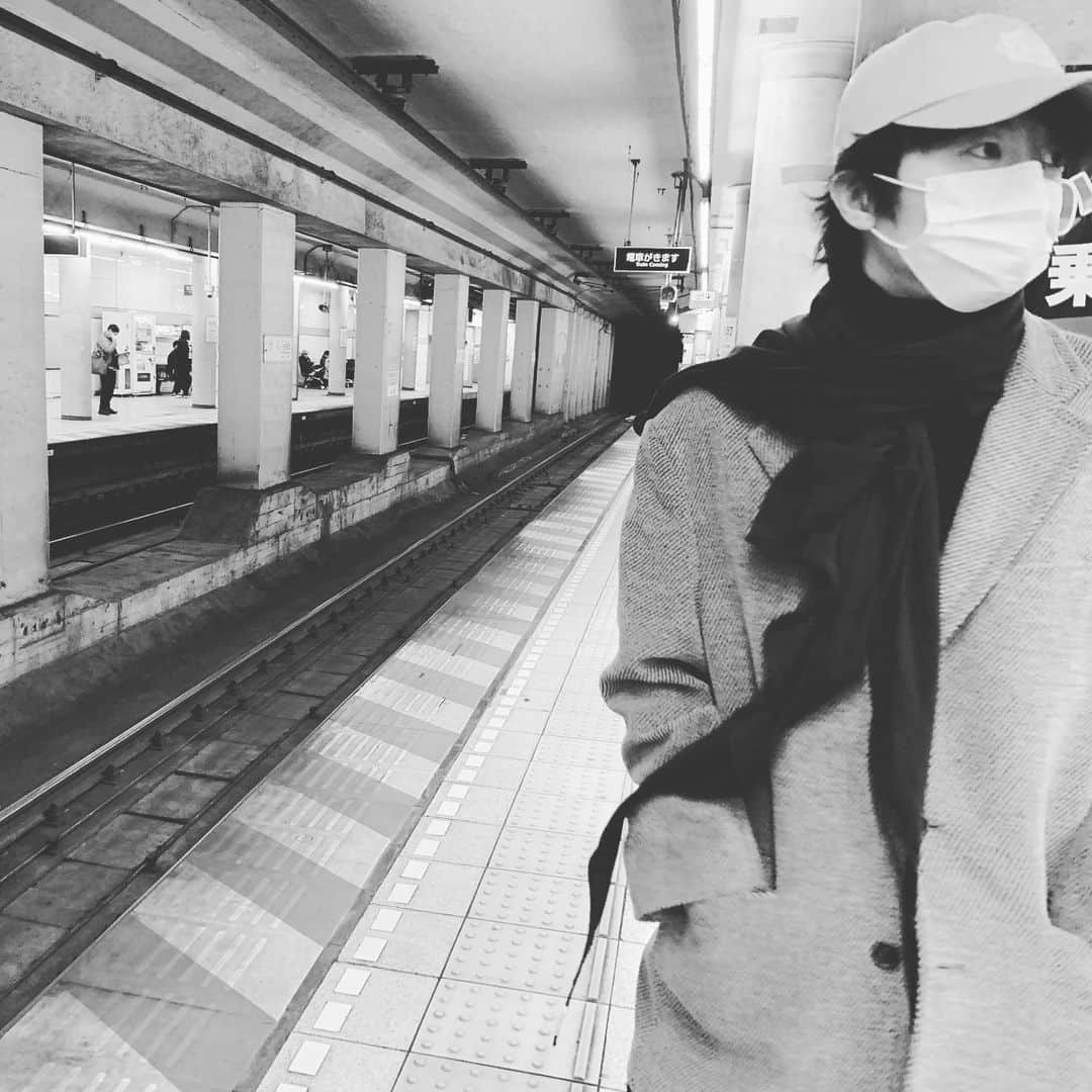 ニックン（2PM）さんのインスタグラム写真 - (ニックン（2PM）Instagram)「Next station.」4月4日 16時45分 - khunsta0624