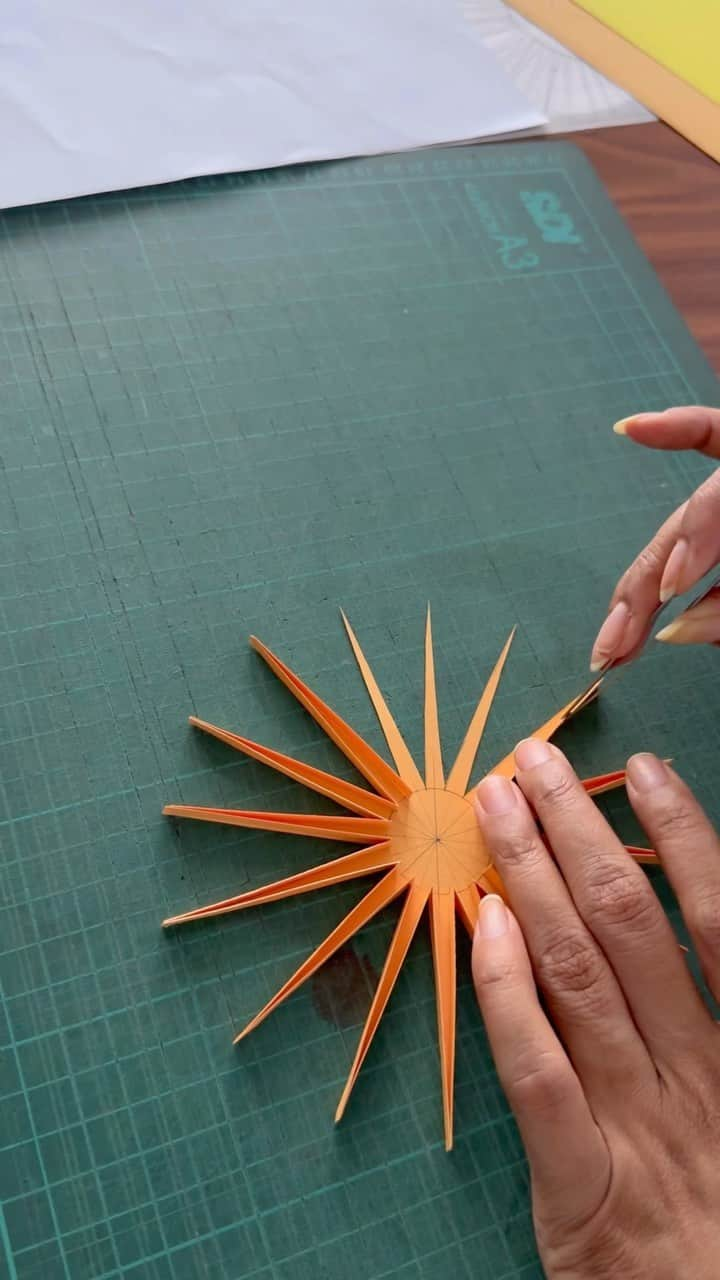 Sabeena Karnikのインスタグラム：「Making of a simple graphic Sun ☀️ for StarTrek I was listening to this song on loop while making it. Using @excelblades knife for cutting」