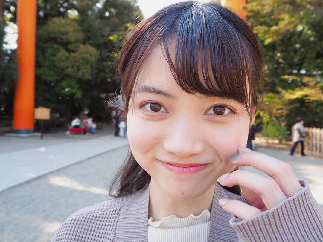 西垣有彩さんのインスタグラム写真 - (西垣有彩Instagram)「4月始まりましたね！ ドキドキわくわく！辛い時は頑張ってる証拠です！自分のペースで頑張りましょ🥰 個人的に新学年はだらけてすぐ睡眠に入ってしまう部分をやめたい！笑 あと、人見知りもやめたい(いつも言ってる) #ここは何処でしょう#難易度高たか#西垣有彩」4月4日 18時51分 - arisa_nishigaki_official