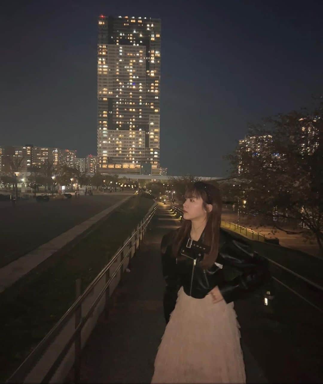 中山莉子さんのインスタグラム写真 - (中山莉子Instagram)「→ 🦢🕯️✨ ⁡ #fashion#ootd」4月4日 19時24分 - nakayama_riko_official