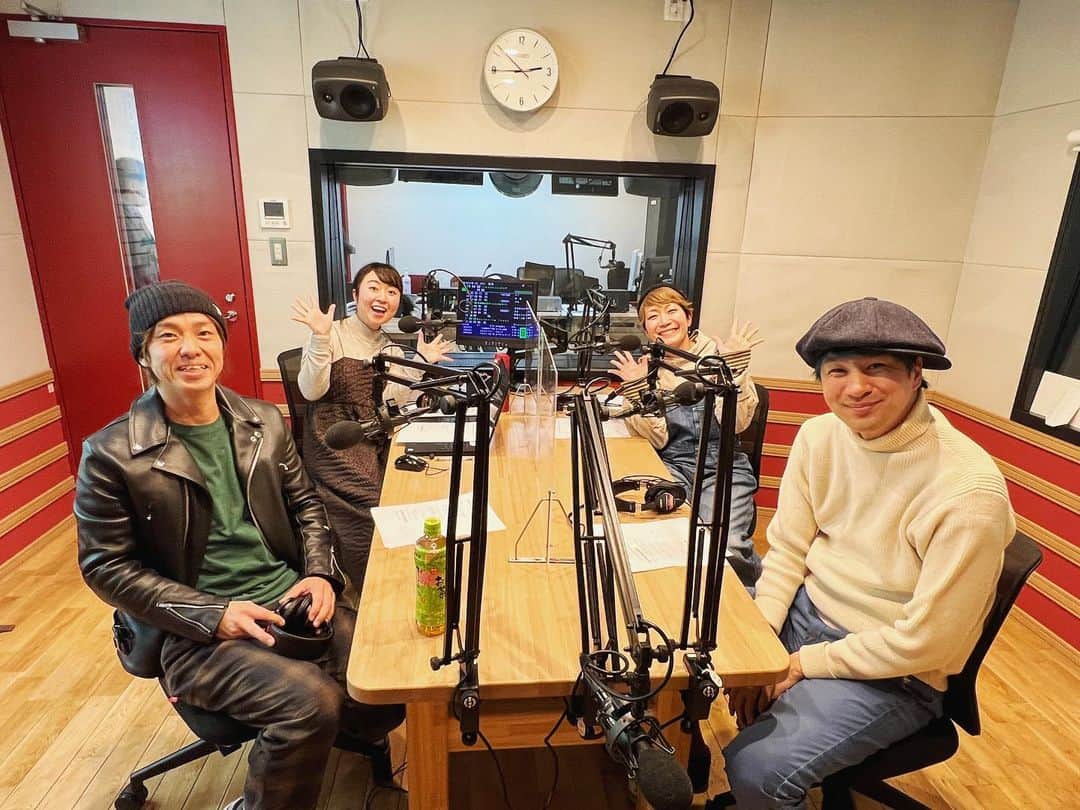 のインスタグラム：「なんと、四星球の2人とラジオすることになりました！さっそく今晩4/4(火)21:00から聴いてなー🙃」