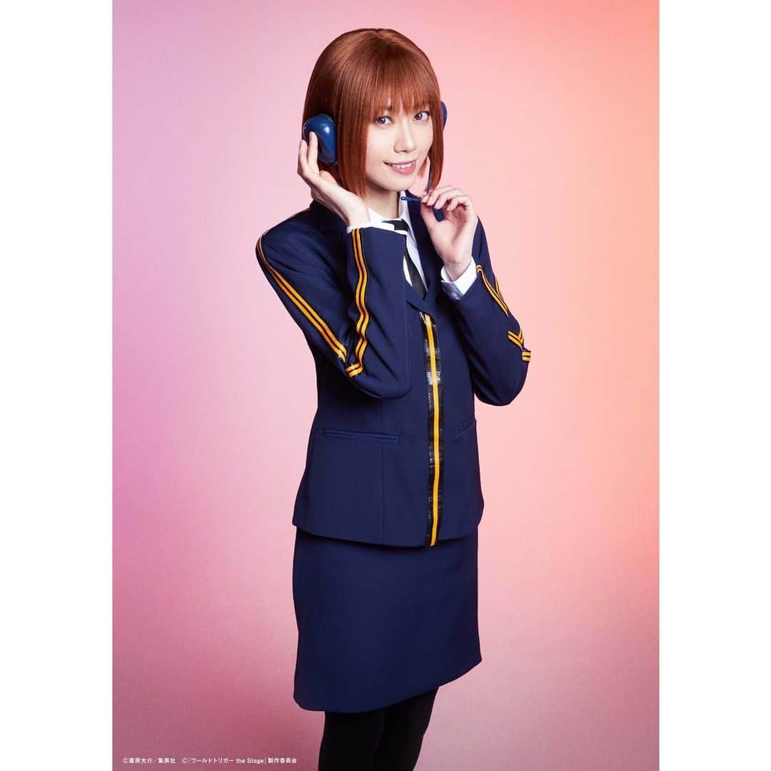 のインスタグラム：「. 【告知】 『ワールドトリガー the Stage』 B級ランク戦開始編  綾辻遥 役で出演致します🎤🫧  🗓 東京 8月5日〜6日 シアター1010 大阪 8月10日〜13日 サンケイホールブリーゼ 東京凱旋 8月18日〜27日 天王洲銀河劇場  解説頑張ります！ どうぞよろしくお願い致します！  #ワーステ #ワールドトリガー」