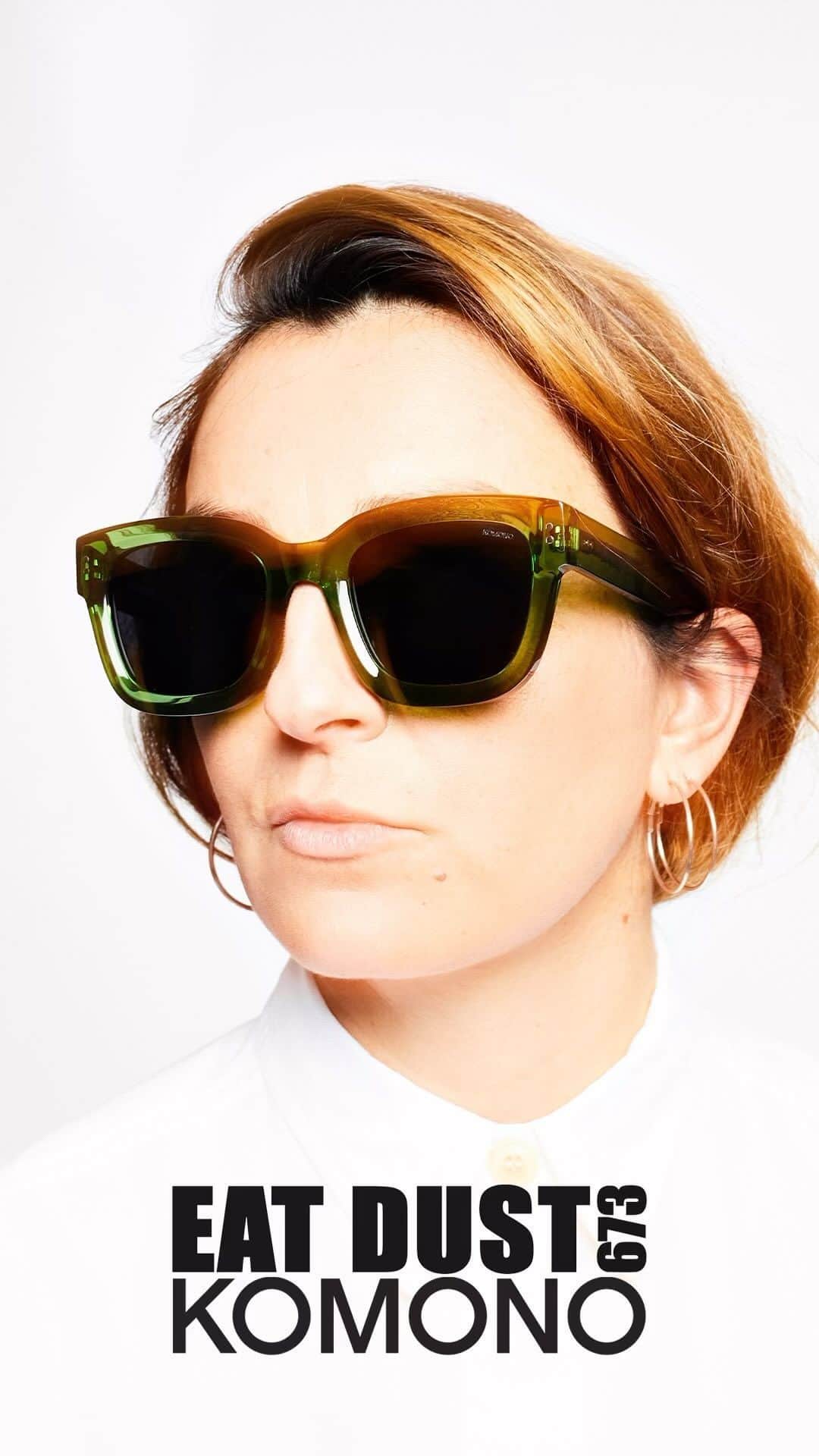 コモノのインスタグラム：「If you blink you might miss it 👀  Our latest collab with @eatdust is available in limited stock only.   Shop your very own pair, now or never.」