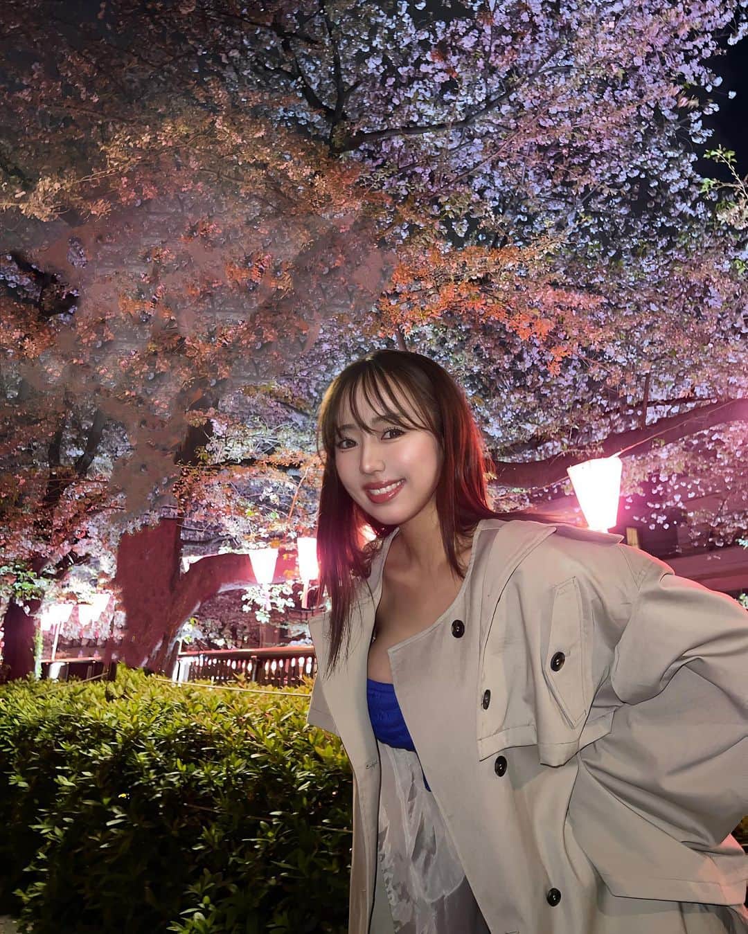 川谷花音のインスタグラム：「SAKURA🌸 少し暖かくなってきて、嬉しいね☺️ オnewのコート着ちゃったの　るんるん  嬉しくてベビーカステラ60個食べちゃったよ🎶  #pageboy #今日のコーデ #sakura #japan #tokyo #大学生 #女子大生 #中目黒 #目黒川」