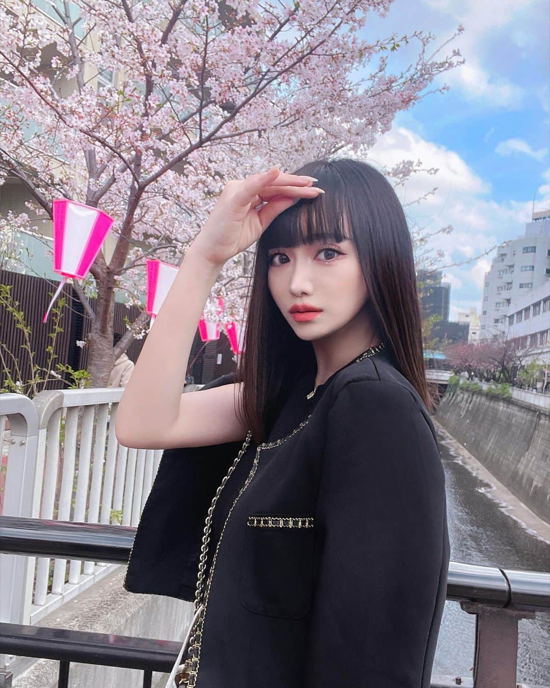 ちあきんぐさんのインスタグラム写真 - (ちあきんぐInstagram)「桜が1番すき🌸🍓🥂🩷  setup @selectshop.siriusblue  #cherryblossom#sakura#桜#お花見 #ぱっつん#黒髪ぱっつん」4月4日 21時14分 - chiaki_ing