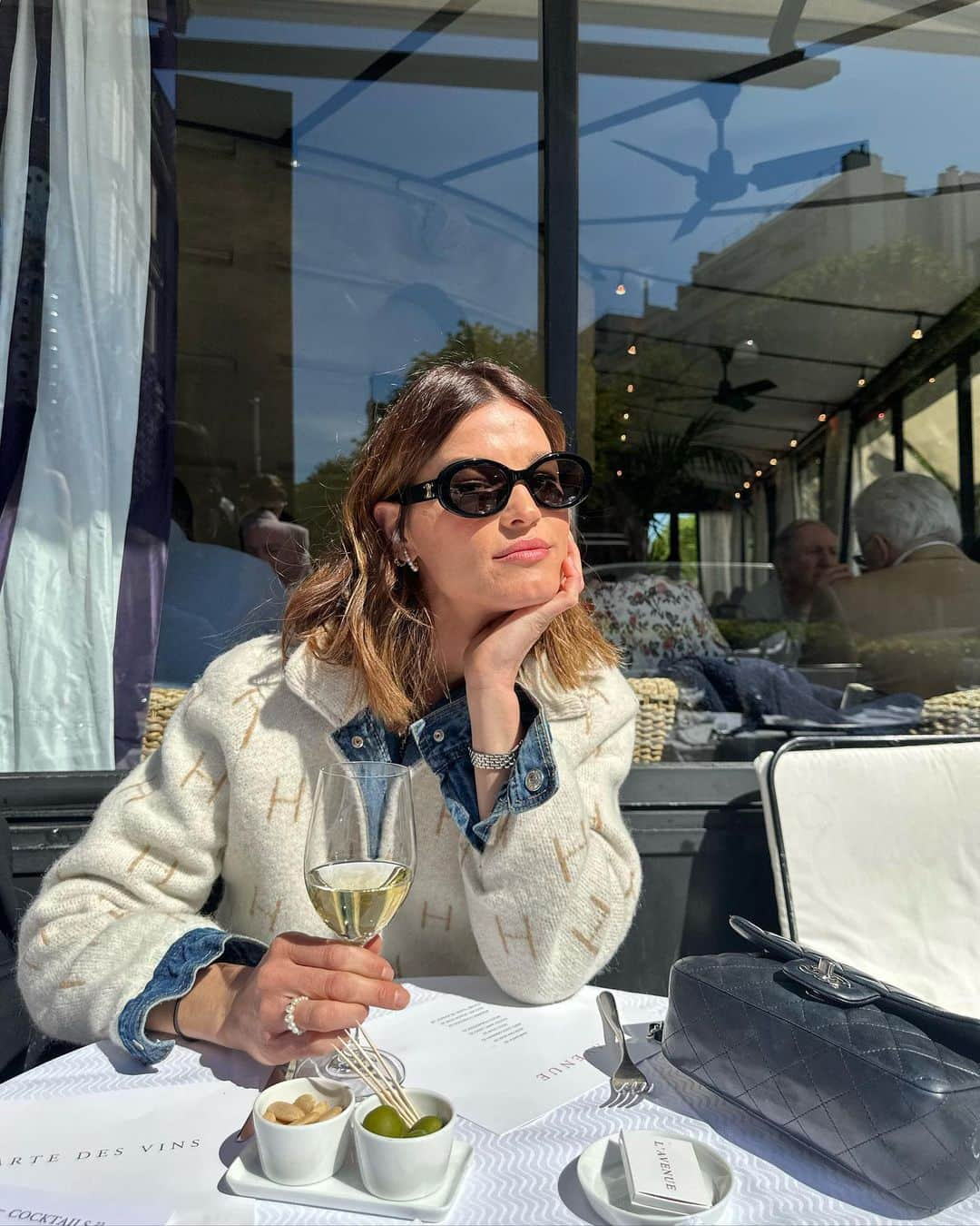 Hanneli Mustapartaさんのインスタグラム写真 - (Hanneli MustapartaInstagram)「paris easter 🐣🥂」4月4日 21時37分 - hannelim