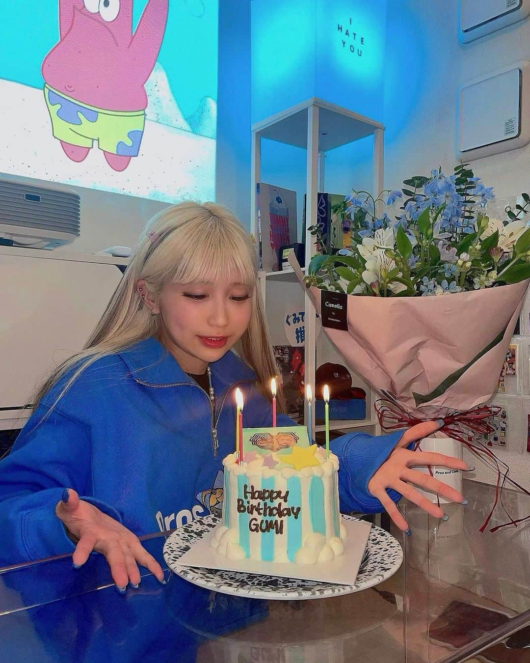 七星ぐみさんのインスタグラム写真 - (七星ぐみInstagram)「2023.3.30  my birthday ☆彡.。 ️🩵」4月4日 21時33分 - makeinuchan_