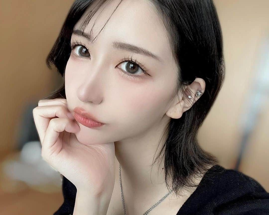 帆乃花のインスタグラム：「誕生日の日のメイク めちゃカワだったかもしれない」