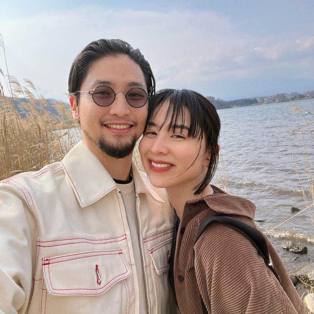 ラブリのインスタグラム：「夫婦です。」