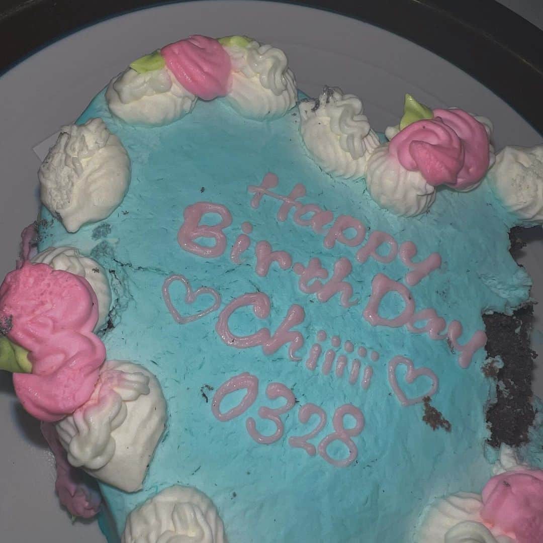 のインスタグラム：「🍓🎂🥀💙 𝒴𝓊𝓂𝓎𝓊𝓂」
