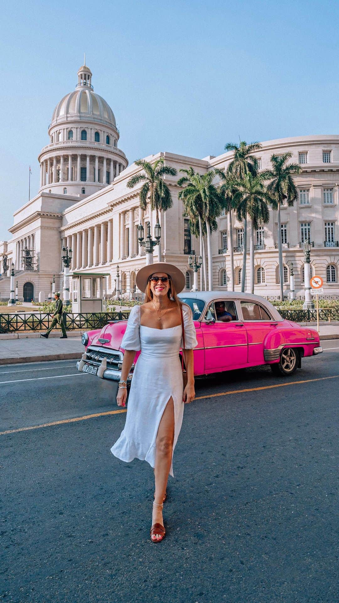 Izkizのインスタグラム：「Havana ooh no-na, you have stolen my heart. I didn’t know what to expect but this city has surprised me in the very best way ♥️🇨🇺 #CubaUnica」