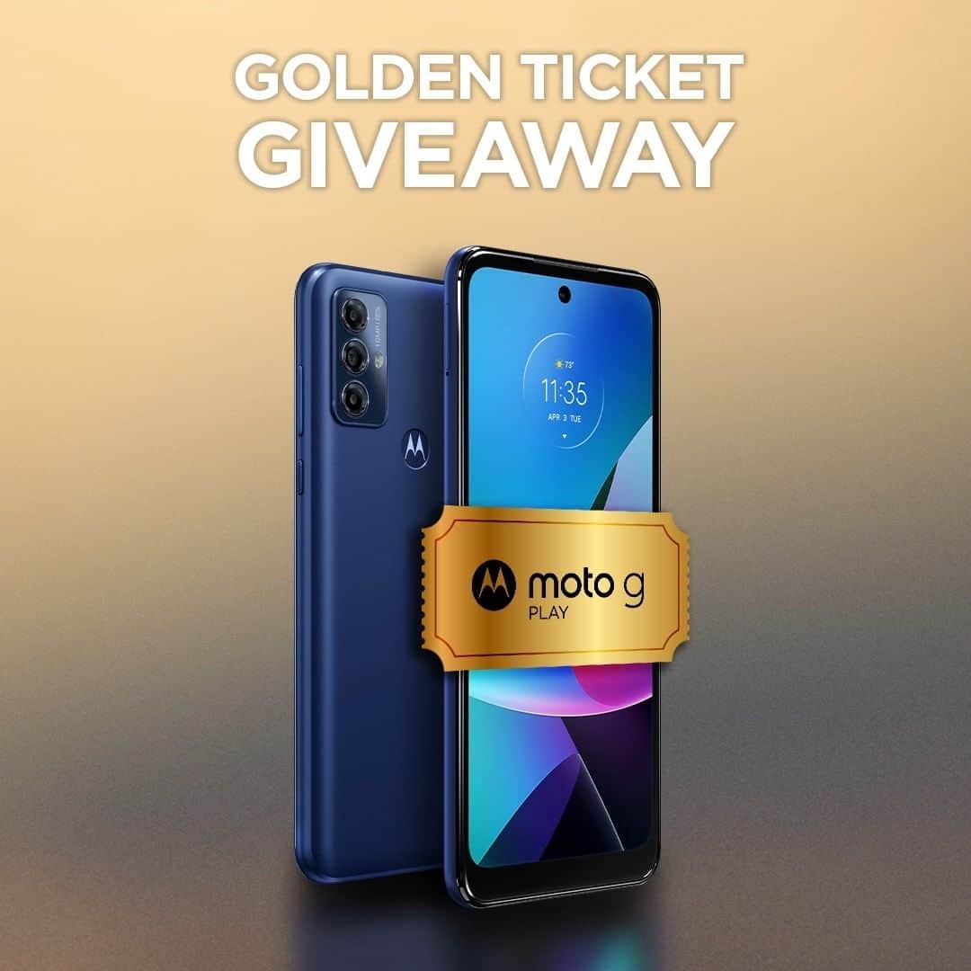 モトローラのインスタグラム：「🎟️ GOLDEN TICKET GIVEAWAY 🎟️ We’re celebrating the 50th anniversary of the first cell phone call by giving away new phones to FIVE winners!  How to Enter: - Like this post - Comment with a 🎟️, tag a friend and let us know which phone you want (moto g play, motorola edge 30 fusion, motorola edge+, motorola edge, or razr)  #giveaway #HelloMoto #MotoGoldenWeek "」