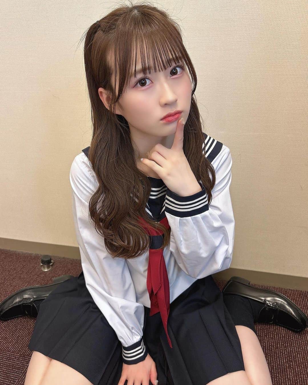 佐野心音のインスタグラム：「セーラー服！」
