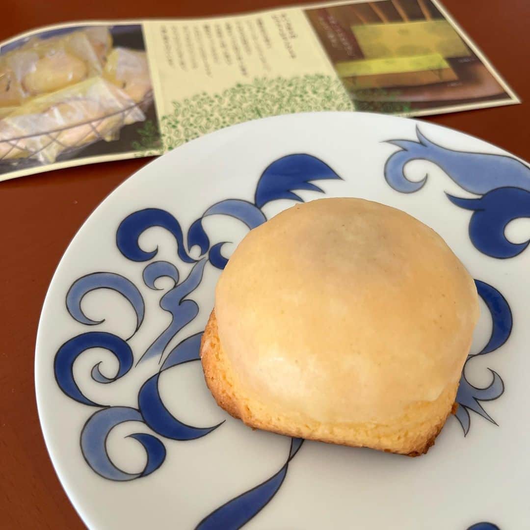 馬場典子さんのインスタグラム写真 - (馬場典子Instagram)「沖縄のひらみー（シークワーサー）を使った酸味の効いたケーキを頂きました♪  ふわふわほろほろのスポンジも美味しかったです♪  #グルメではなく食いしん坊 #馬場典子 #ばばちゃんネル」4月4日 23時39分 - baba_channel