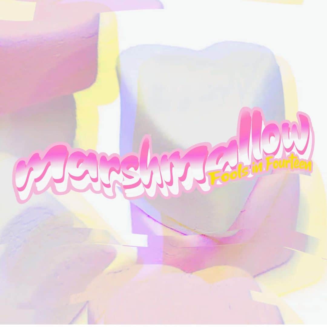 のインスタグラム：「Fools in Fourteen - marshmallow  Download and listen to it from my story highlights🩷 I’m really happy that I released this song on my 20th birthday!! This song means a lot to me.  I love you forever my sweet marshmallow🤍  20歳の誕生日に、私にとってすごく大切な曲をリリースできて幸せです！みんなぜひストーリーハイライトから聴いてね✨  #foolsinfourteen #marshmallow」