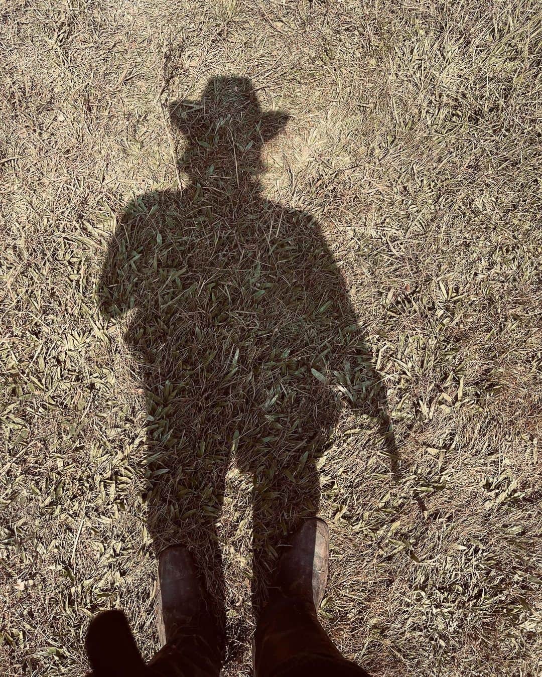 Bruno Gissoniのインスタグラム：「DAY 1  There is a new sheriff in town . 🎥」