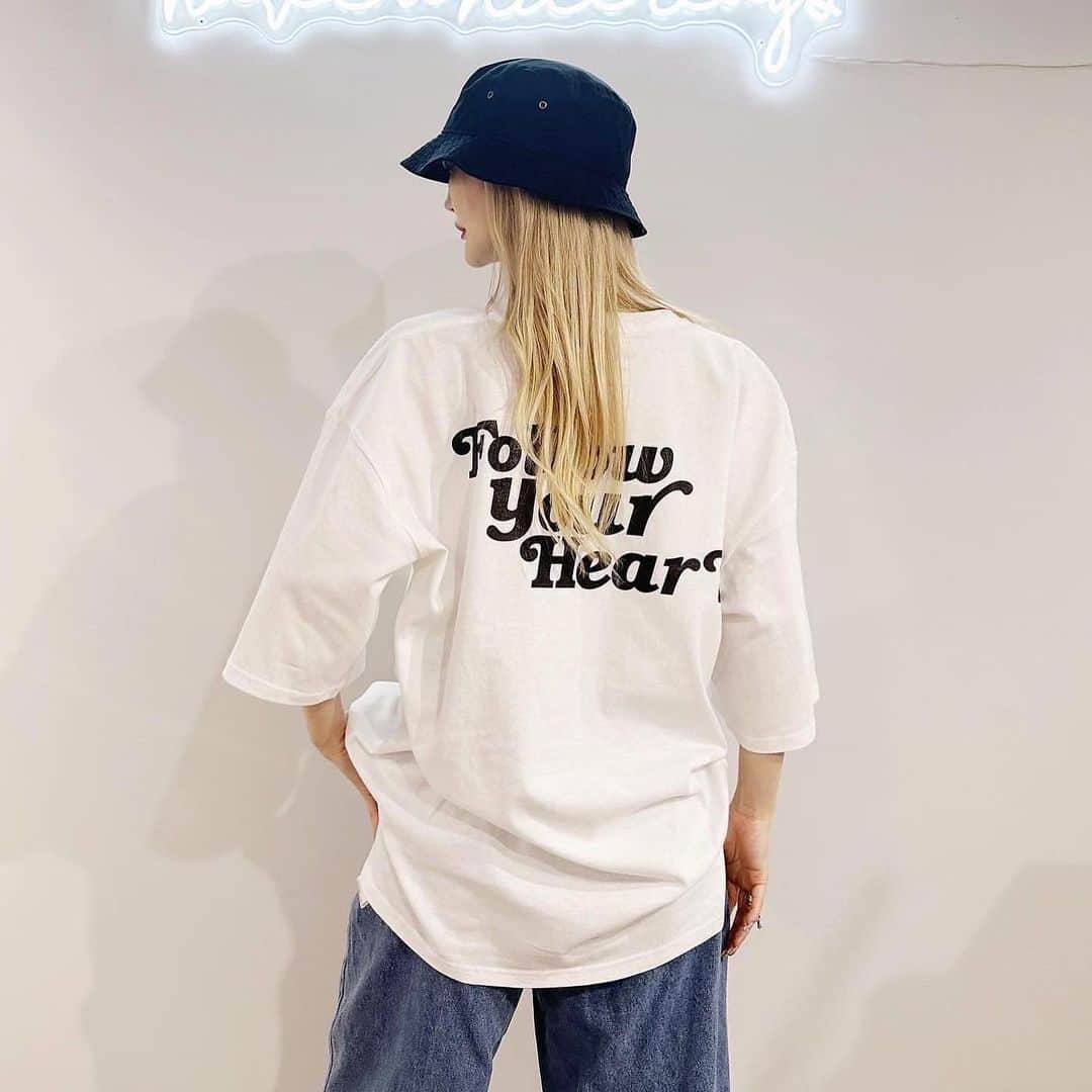 Select Shop MIRROR9さんのインスタグラム写真 - (Select Shop MIRROR9Instagram)「. ✔︎Follow your heart Tshirts ¥8,800(tax in)  color/WH BK BE size/L XL  model @pink_mirror9 158cm WH/L BK/XL 着用  #MIRROR9 #ミラーナイン」4月5日 11時59分 - mirror9official