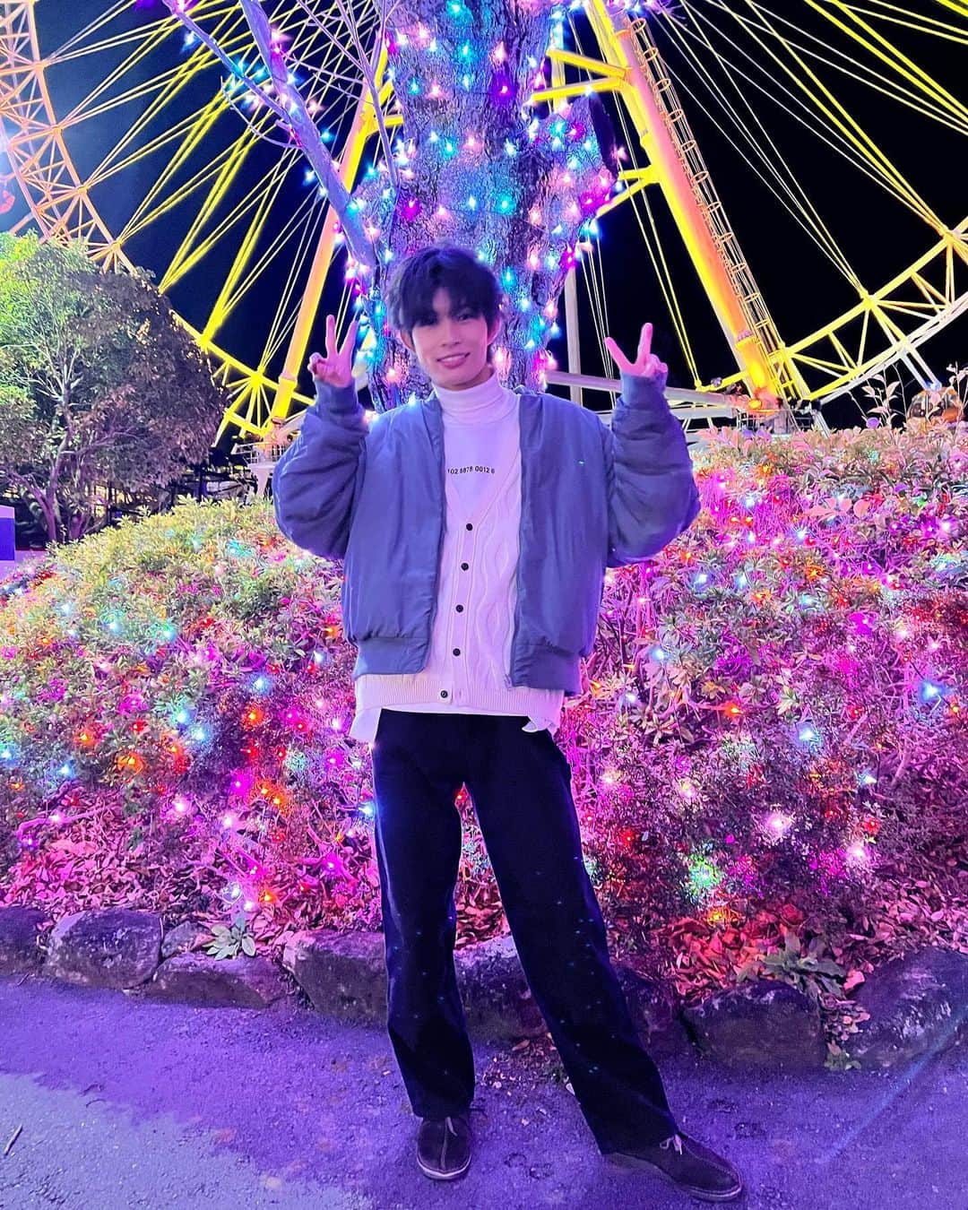 柊太朗のインスタグラム：「花束とオオカミちゃんには騙されない💐🐺 5話どうでしたか？ 遊園地🎡楽しかったぁ。東京来てからあんまり行かなくなってたなぁ…楽しかったなぁ… 普通に楽しんじゃいました🤣 6話の予告は少し悲しそうな雰囲気が漂ってましたねぇ… 6話も早くみたいー🐾 是非見てね！    アウター、パンツ：@aiver_official トップス：@sharref_official @sian.pr カーディガン：@asstandard_official @adonust    #花束とオオカミちゃんには騙されない  #花束オオカミ」