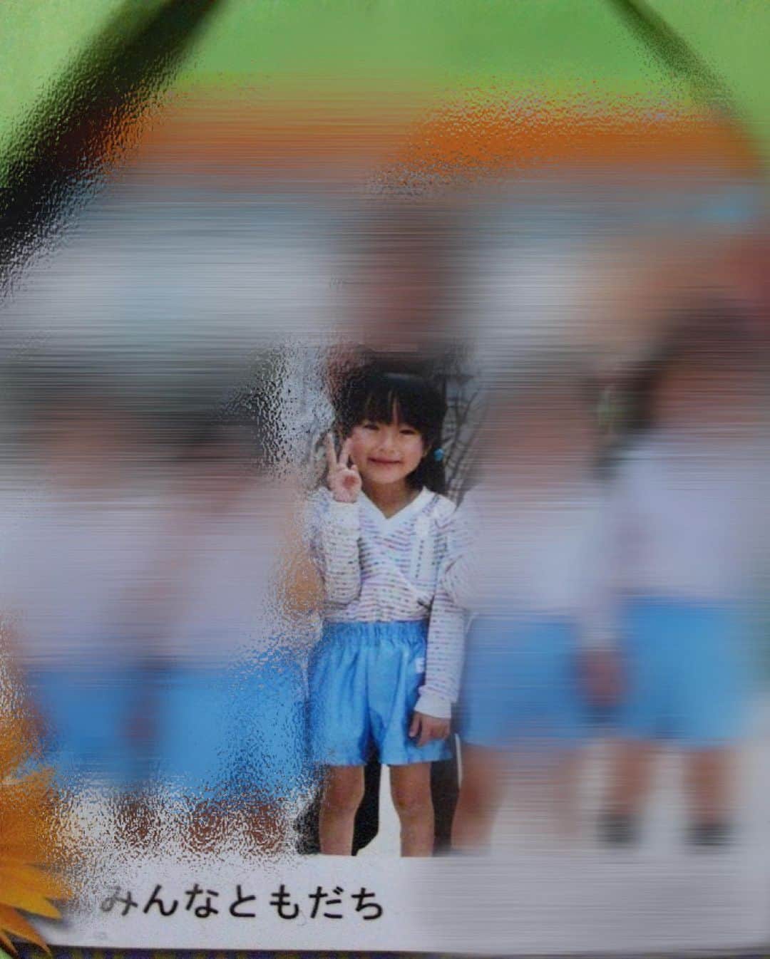 川原美咲さんのインスタグラム写真 - (川原美咲Instagram)「🎞🎞📸 ・ 昔のかわはらみさきちゃん。笑 ・ どうですか？笑 ・ ・ ・ ・ 、 #akb48 #幼少期 #幼少期の写真 #幼少期の私 #小さい頃 #小さい頃の写真 #02line #0203students #0203studentsさんと繋がりたい #0203革命 #0203line #02년생 #02世代 #アイドル幼少期」4月5日 12時16分 - misaki_888_sagasaikou