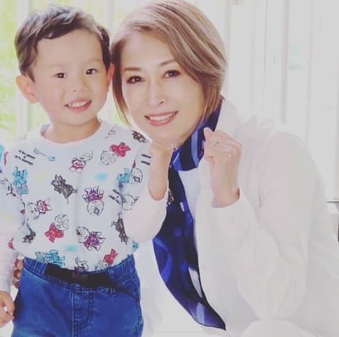 のインスタグラム：「応援に来てくれた甥っ子ちゃんと。」