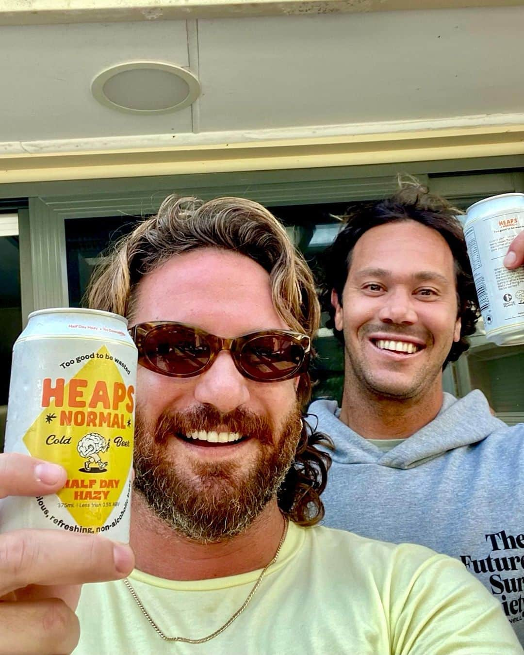 ジョーディ・スミスさんのインスタグラム写真 - (ジョーディ・スミスInstagram)「When three legends collide.  Being the cofounder of a beer company when you’re a travelling pro surfer means you often miss out on sneak peeks at new brews. No matter how many Half Day Hazy’s we passed to mates who were jumping on a plane to somewhere in the world Jordy would be, the tinnies never quite made it to him. “Confiscated by customs”, one said. “I gave them out to a venue owner who was interested in stocking them”, was another. One particular care pack sent to Portugal ended up back on our doorstep in Sydney 11 months later, with 1 broken can that had leaked and turned the rest to mold.  Yesterday that all changed. Our main man Leggy, beer whisperer and style advisor to our stars up and down the Great Ocean Road, hand delivered some crisp cold Hazy’s to the big man.  If you see Jordy around Bells, ask him for a can of Heaps Normal. If he doesn’t provide, Leggy will sweep in to finish off the job.  #heapsnormal #haveahalfday #halfdayhazy #bellsbeachpro #bellspro」4月5日 12時31分 - jordysmith88