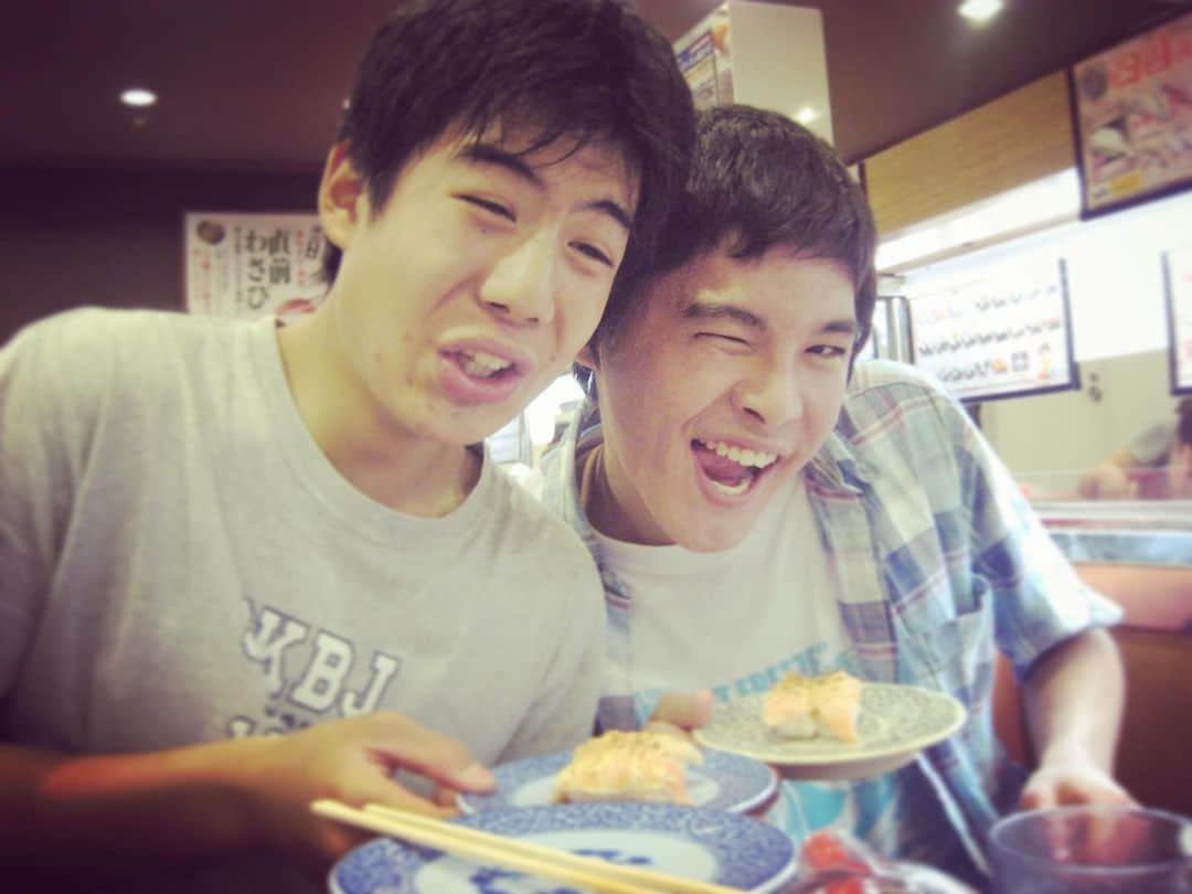 のインスタグラム：「2011」