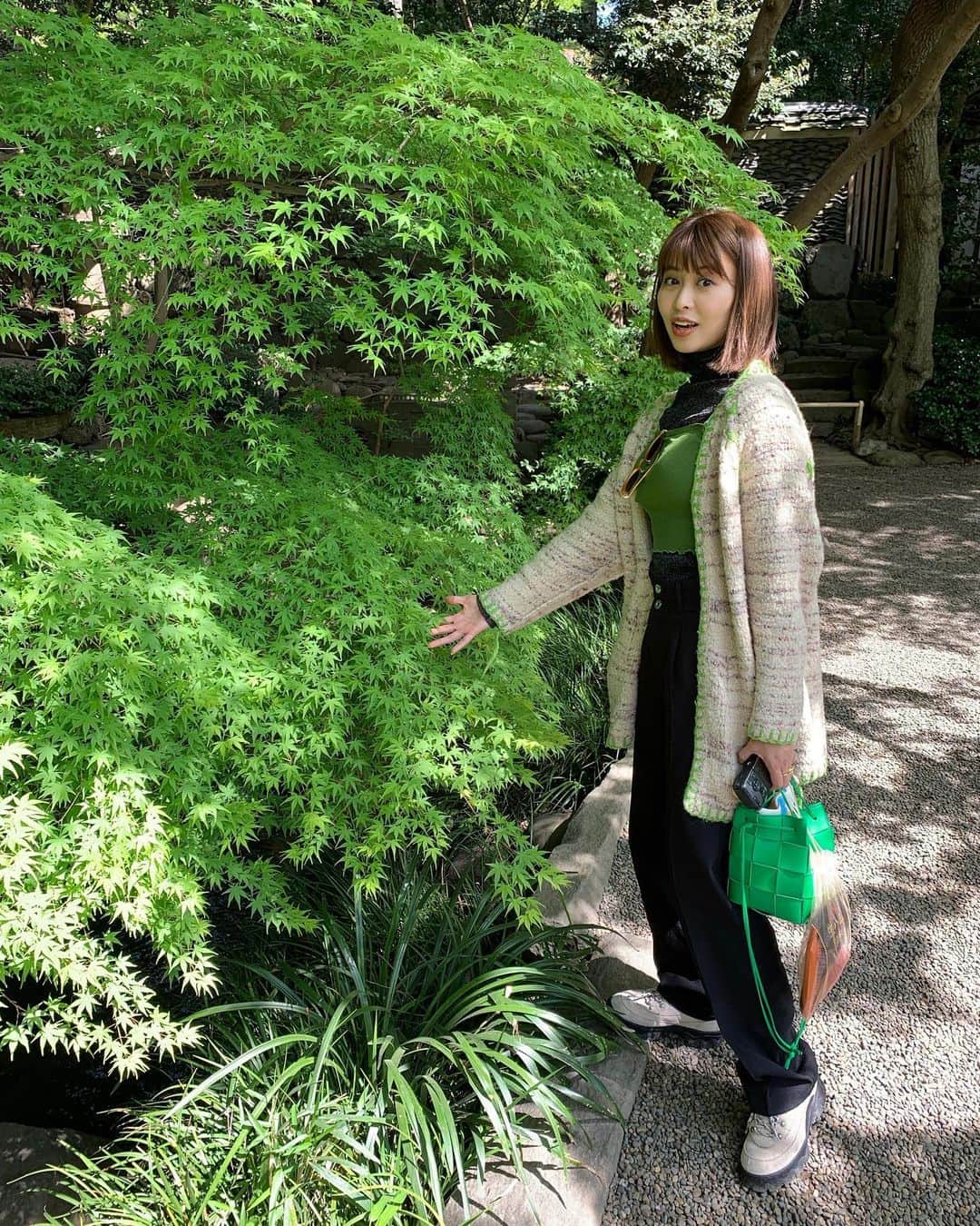 三原勇希さんのインスタグラム写真 - (三原勇希Instagram)「lovely birthday💚🕊🌿 新緑といきものを、生命大好きニスト @chumyukino とひたすら愛でた…  だいすきな日本庭園も自然教育園も、ゆきのと歩くと5倍たのしい🟢ボウイの映画も観た💚 すきな色はみどりとあお🌱💧」4月5日 12時53分 - yuukimeehaa