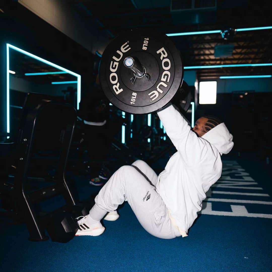 ゲームさんのインスタグラム写真 - (ゲームInstagram)「No skips like a classic album. @fitnessiam 💪🏾」4月5日 4時41分 - losangelesconfidential