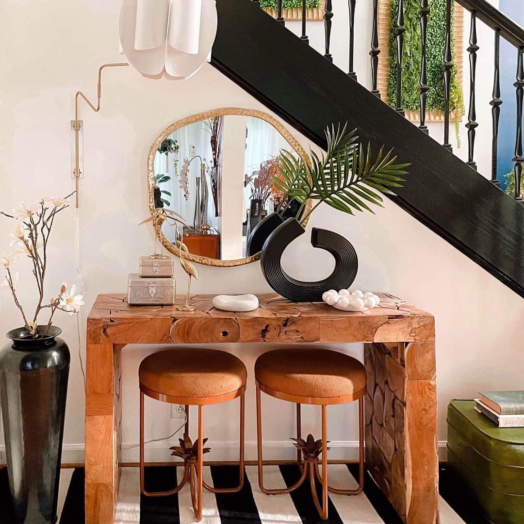 MT DOMAINEのインスタグラム：「Shapely circles and a touch of greenery.   (Via @michellemoskalenko)」