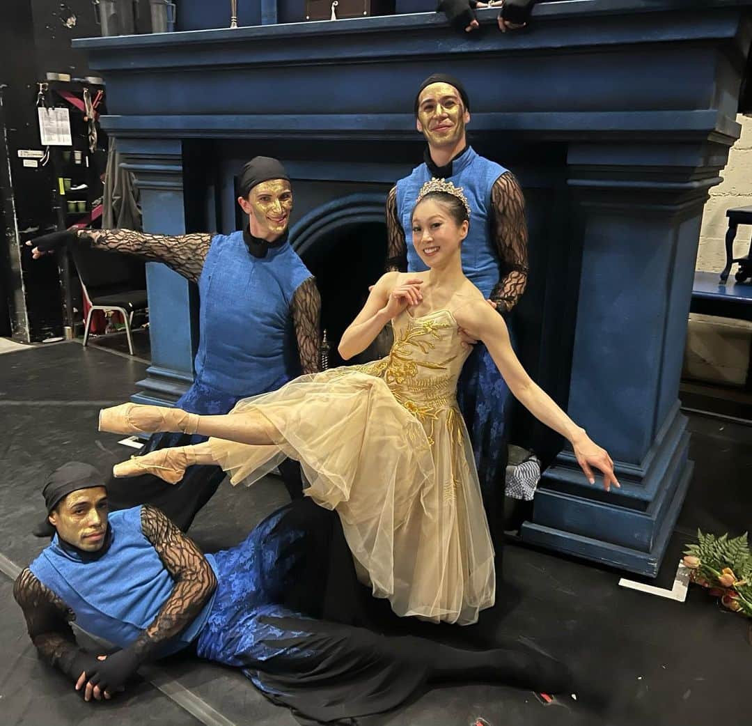 倉永美沙さんのインスタグラム写真 - (倉永美沙Instagram)「Tonight is my second show of Cinderella. @sfballet The first Photo by @lindsaythomasphoto   今夜もシンデレラ本番です。  #cinderella #carriage #fates #lift #dream #ballet #ballerina #ballerinalife #happy #happiness #dance #art #幸せ #バレエ #バレリーナ #stage #season」4月5日 5時07分 - misakuranaga