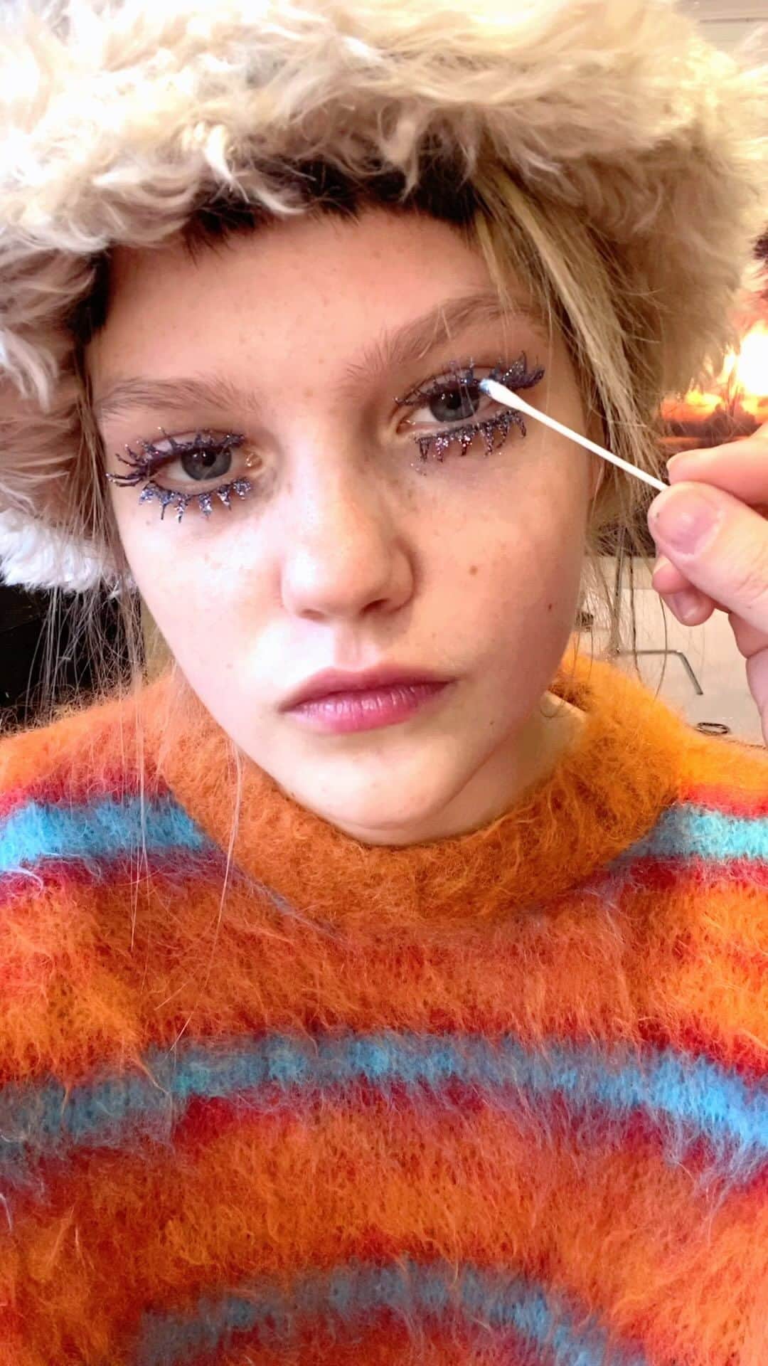 Kento Utsuboのインスタグラム：「👩‍🎨💕👨‍🎤🧚🧚‍♀️✨✨✨🌟  Twinkle Twinkle Little Star glitter eyelash👩‍🎨 2020:) Amazing @viktoriiagera   _ _ _ _ _ _ I still love this shoot ✨📸 I feel like only post my job.  I’m think to start post more creative makeup pics or videos..🤔✨👨‍🎤 What do you think??  Please leave a like and comments below!!!❤️‍🔥 Any questions are welcome!!  最近お仕事の写真、動画しかあげれてないから、これから懐かしいクリエイティブなメイクとかいろいろあげてみよーかなー！ みんなどー思う？👨‍🎤  皆さんの感想・コメントお待ちしてます🎶 質問もお気軽にどうぞ😆」