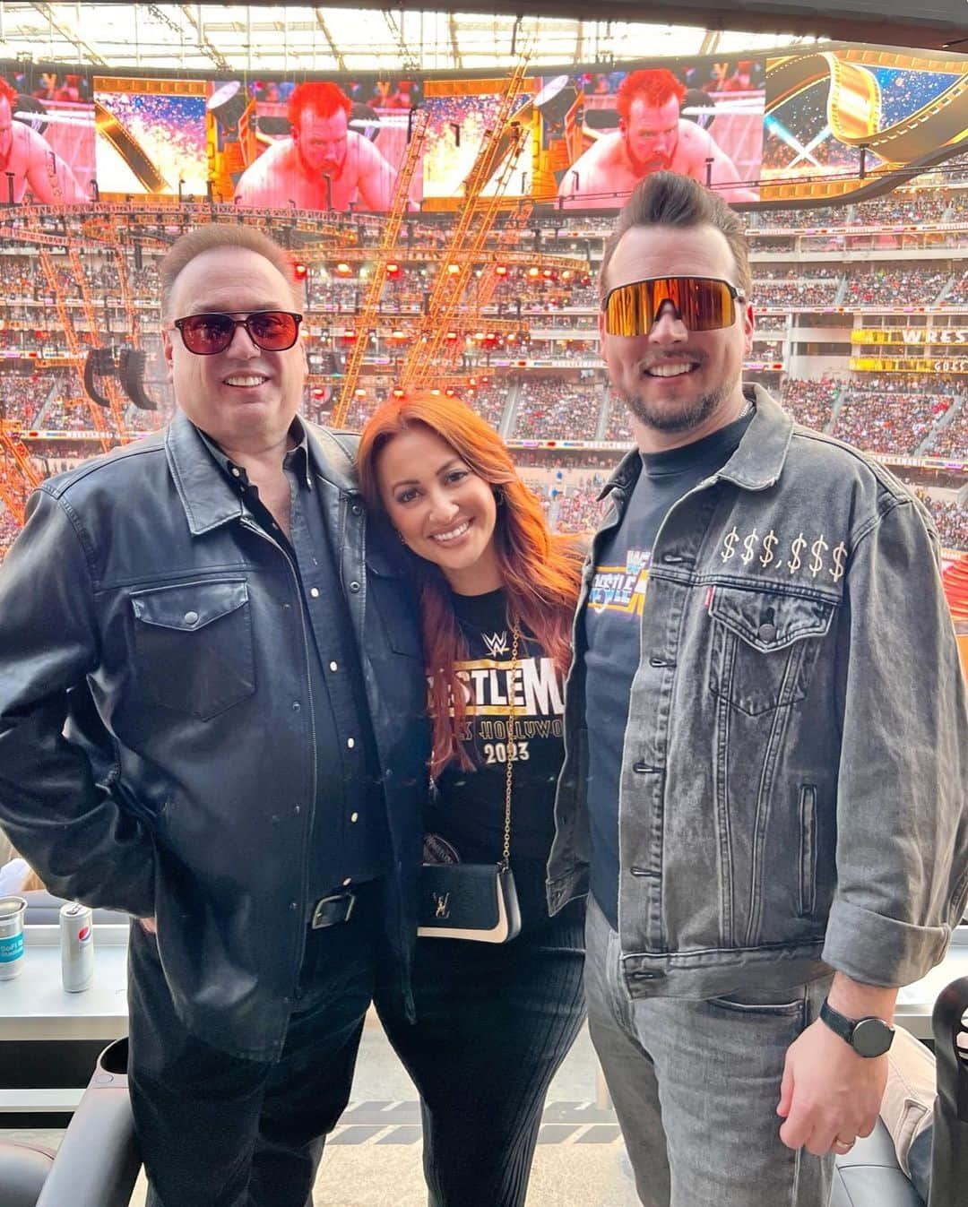 フランシア・ライサさんのインスタグラム写真 - (フランシア・ライサInstagram)「What an epic weekend! Went to #wrestlemania Both days and Monday night raw last night. I’m so happy I have friends I can share my love of wrestling with. I made new friends, reconnected with old ones, and I’m already trying to figure out my way to Philly next year! Thank you so much @wwe & @lilly I HAD THE BEST TIME 😆😆😆😆」4月5日 8時28分 - franciaraisa