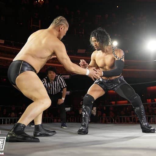 小林健太（KENTA）のインスタグラム：「VS MINORU SUZUKI 📷 @beezzzzy」