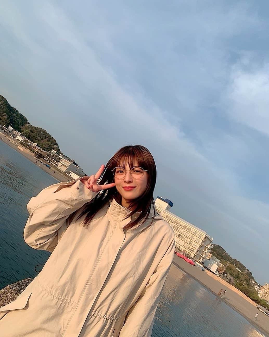 永吉明日香のインスタグラム：「🌇🐵 #おやすみは大好きな場所へ🏄🚗」