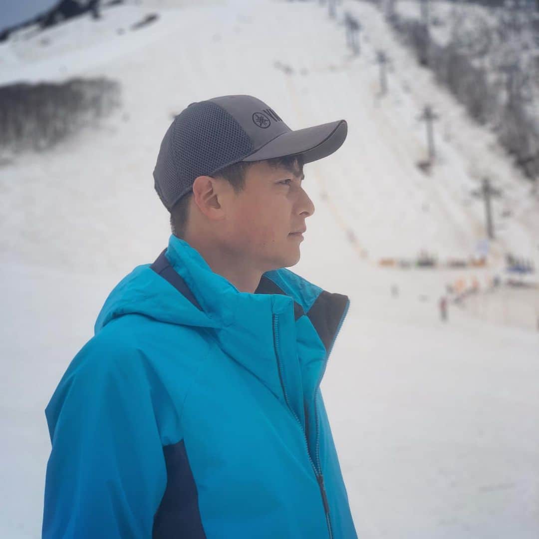 伊阪達也さんのインスタグラム写真 - (伊阪達也Instagram)「今シーズン最後のスキー 2日目はインストラクターの先生に教わります！上手くなるぞ！！ #白馬八方尾根 #春スキー」4月5日 9時56分 - tatsuyawr250x