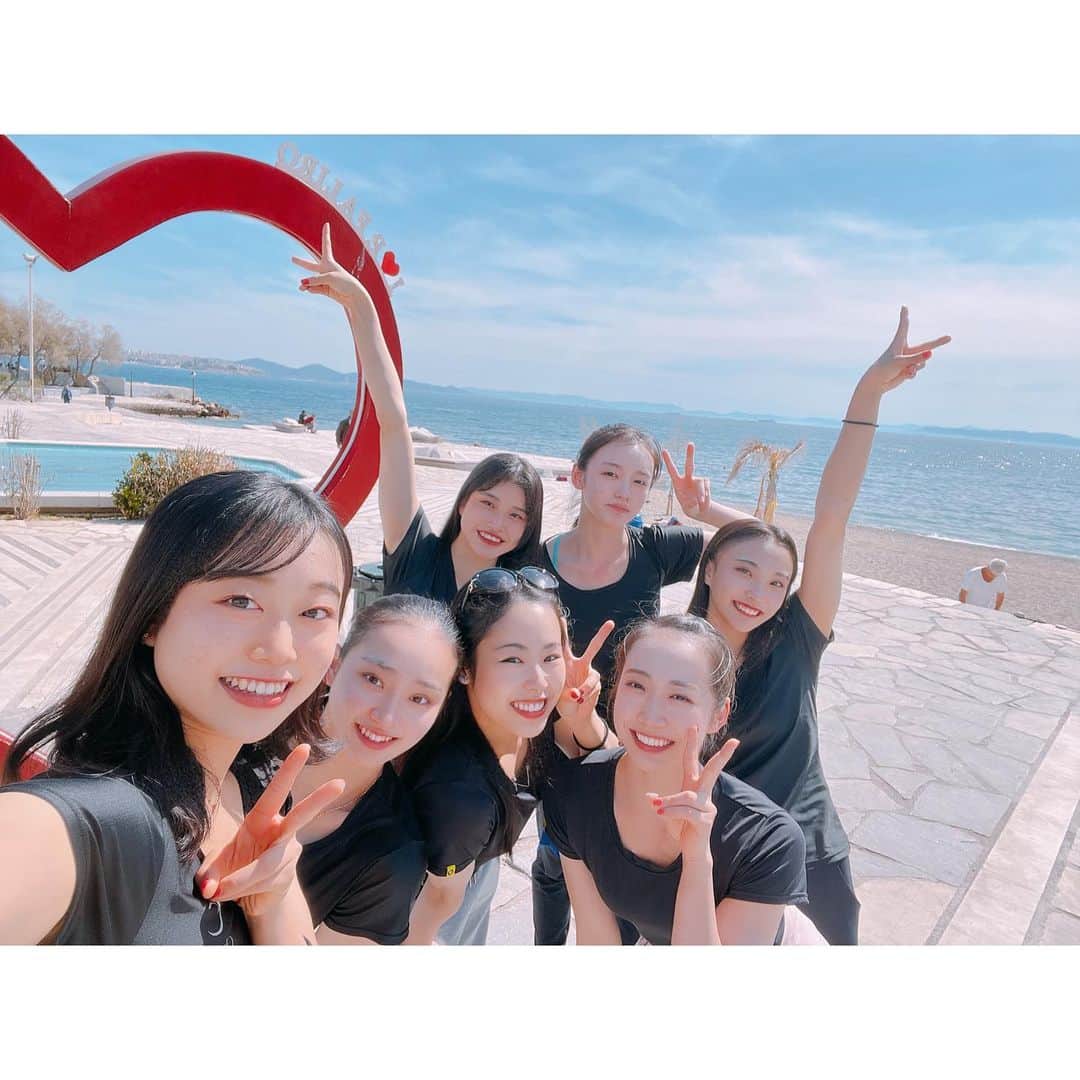 竹中七海のインスタグラム：「ギリシャ合宿でのOFFに🏝  #フェアリージャパンPOLA #新体操」